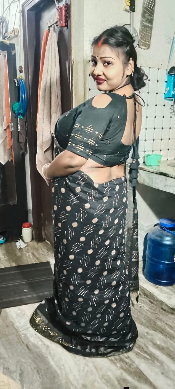 Tinaji01