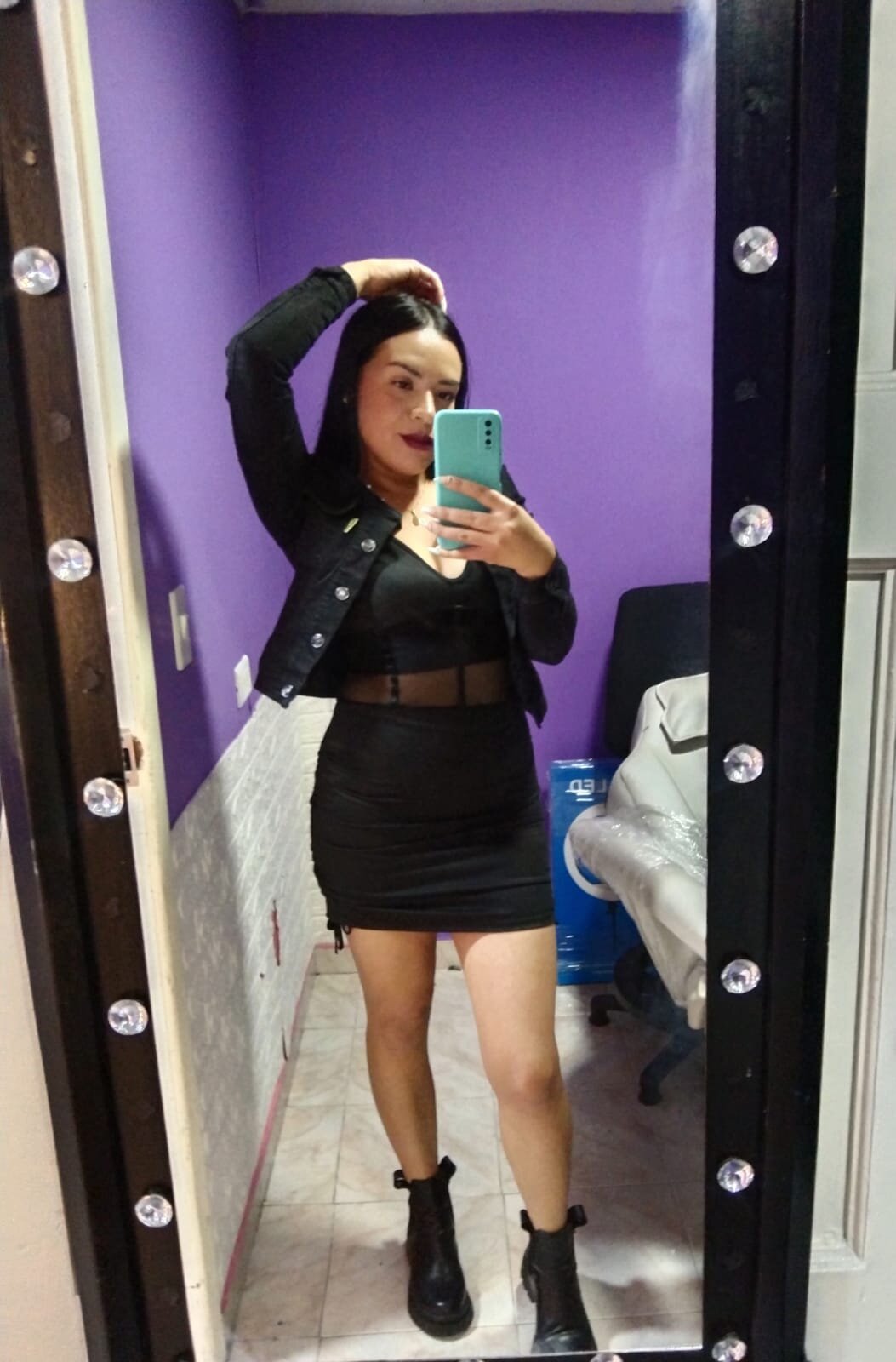 zoe_hamilton_t