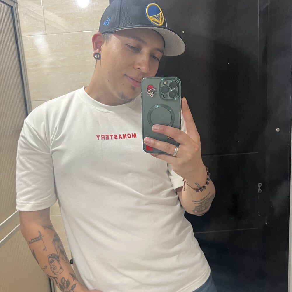 Evann_ profile