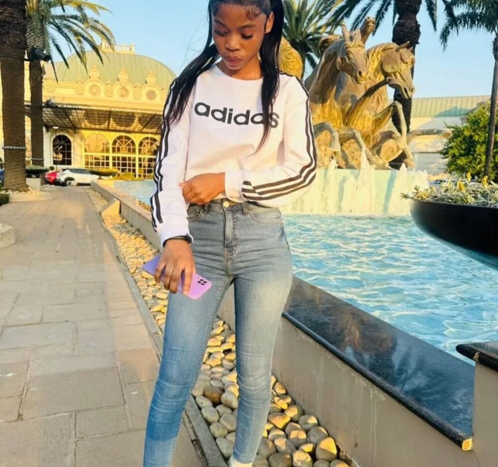 stripchat impressivezee