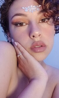 Model AlanaDesire