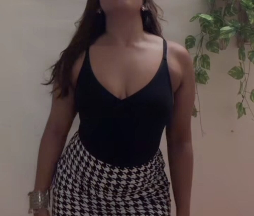 Mid_nightlove Offline XXX Chat