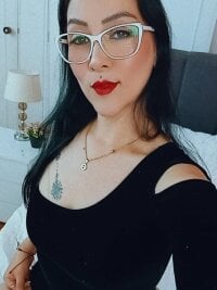 kiara_bermont: онлайн-секс-чат