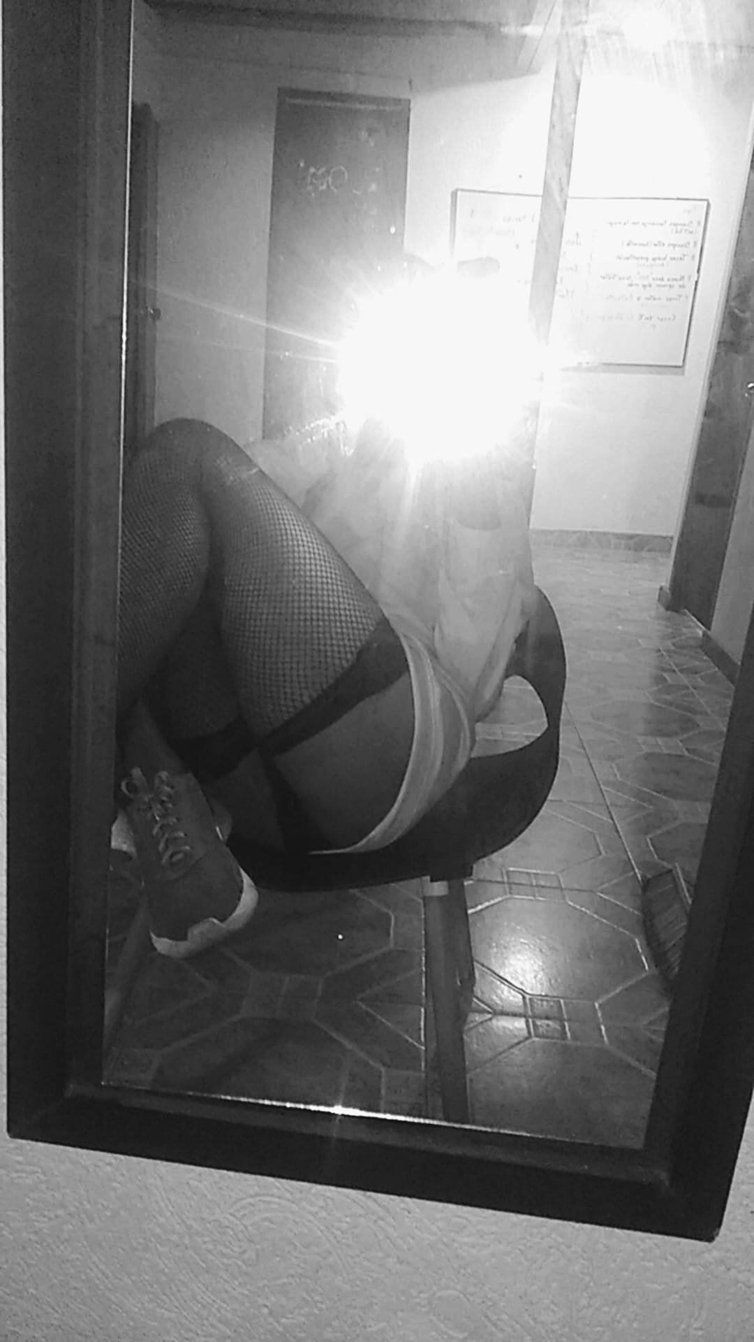 Kendrasweet_09