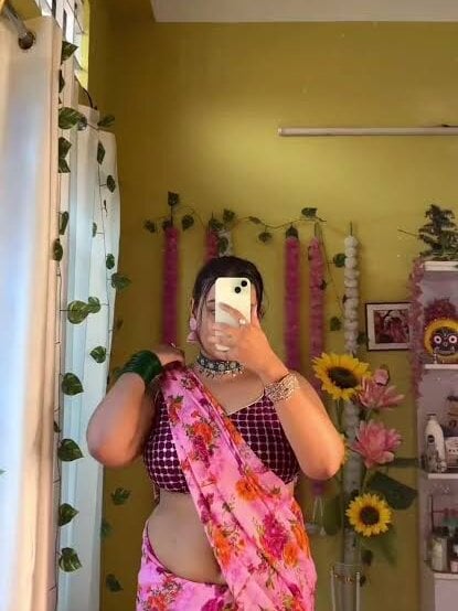 sweety_bhabhi01 from stripchat