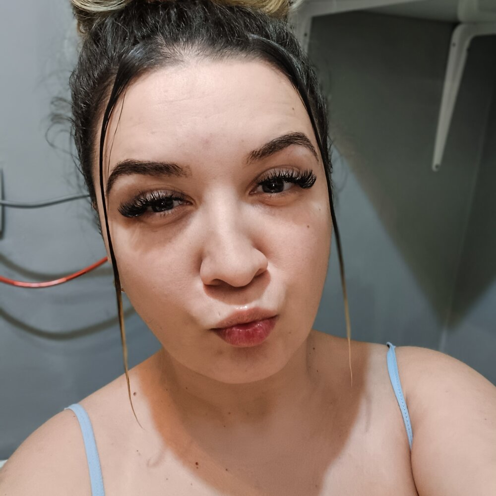 Live sex webcam photo for MimiTaboo2 #289964496