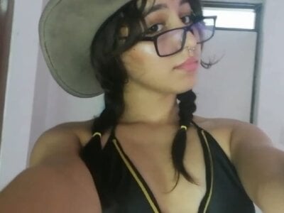 Maddy_carson