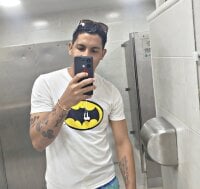 luisbm20 Webcam Model Profile