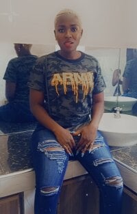 KENYAN-SMIROXY offline chatrum