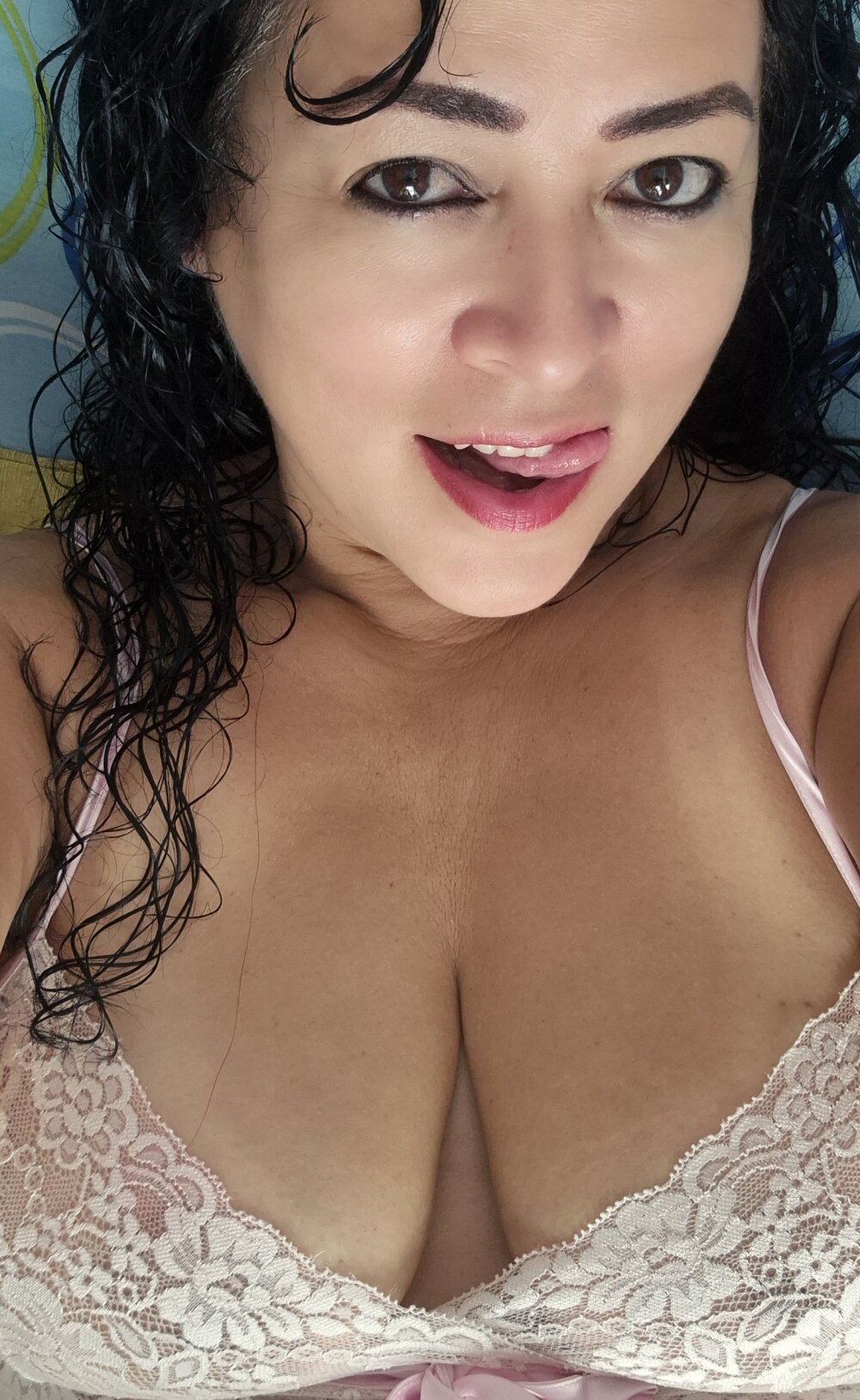 Yuyine143's most recent online preview