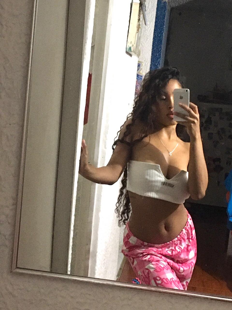 Sara_Cl
