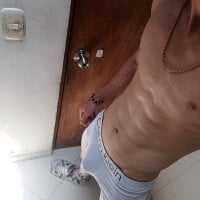 theo_levi's Live Webcam Show