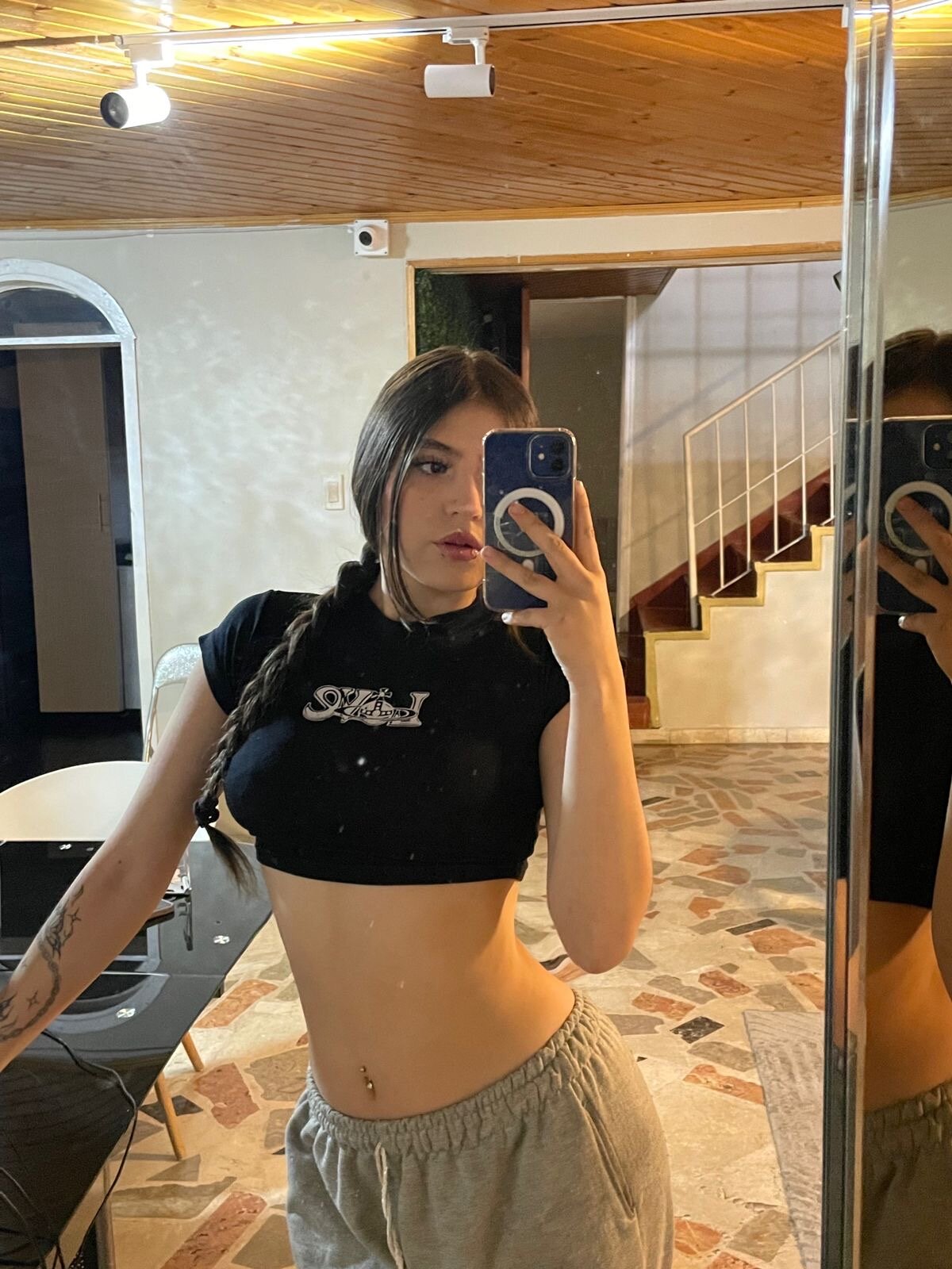 Saraa_pink