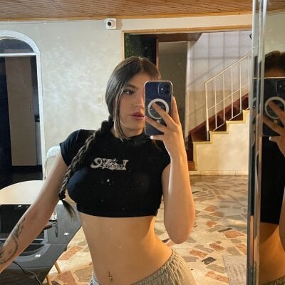 Saraa_pink