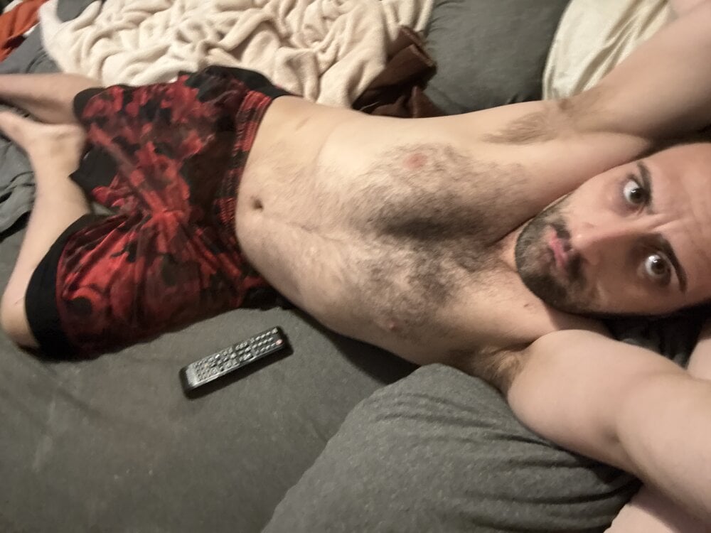 thickerthanasnicker007 from stripchat