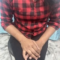 Juliekhan_98's webcam live show