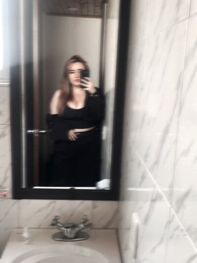 Isabel_Noir - topless