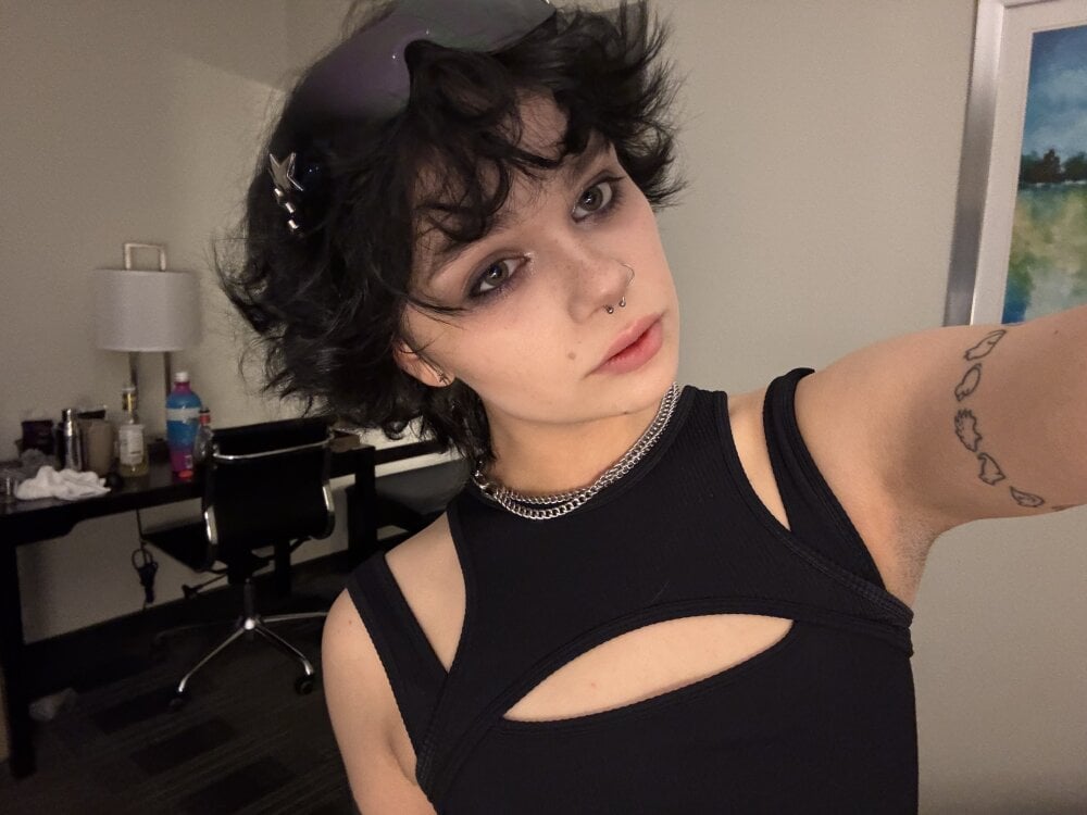 quwuinnie333 profile