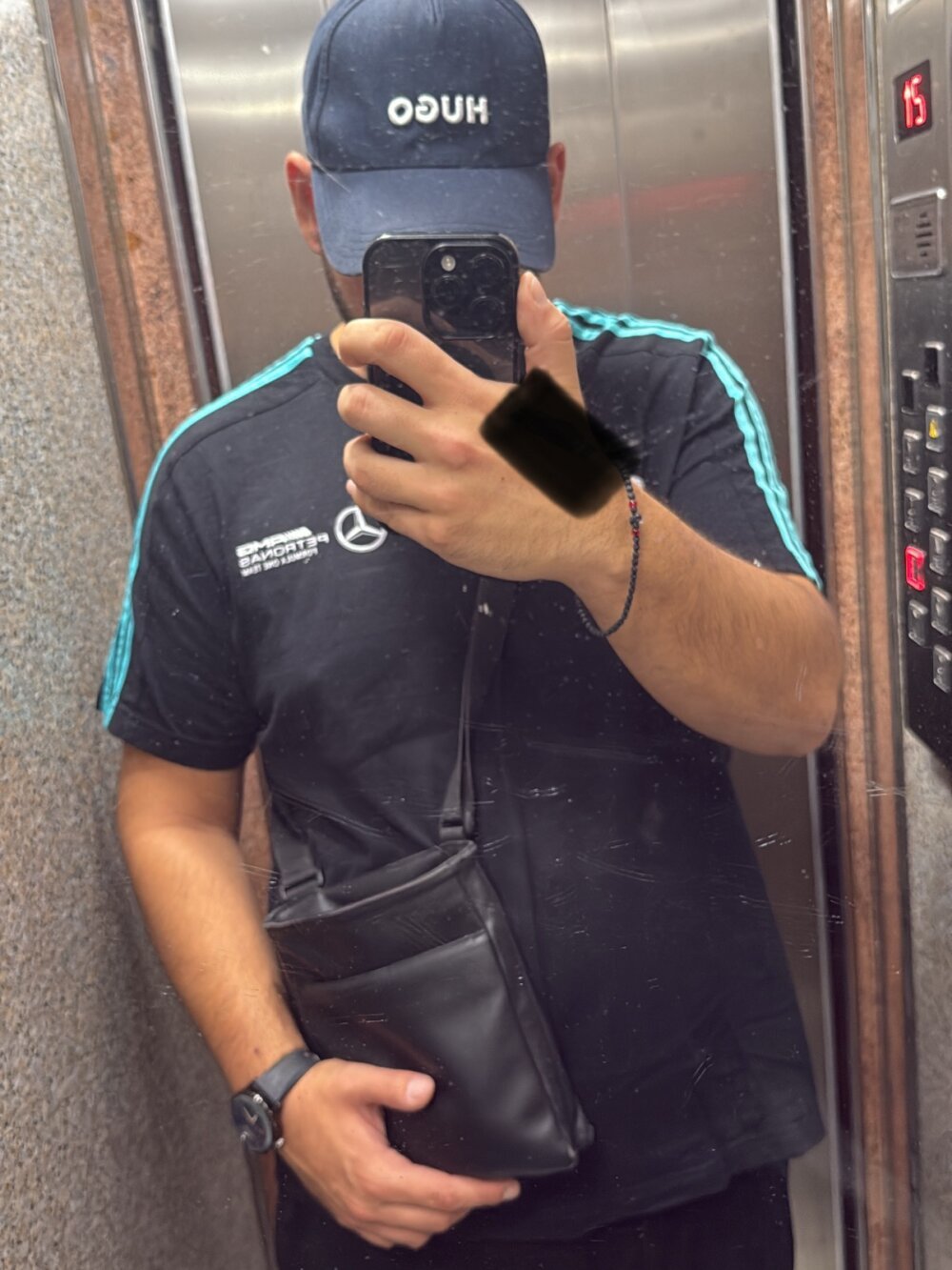 Locotre22's Offline XXX Chat