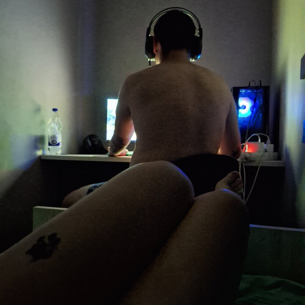 taiti_fox_cub from stripchat