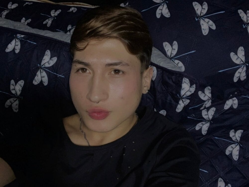 theo_sky from stripchat