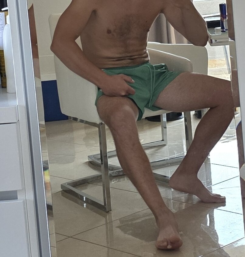 bence1225 from stripchat