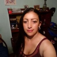 Daliaalove's Offline Chat Room
