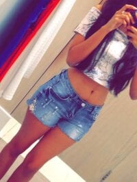 Trina_01's Offline Chat Room