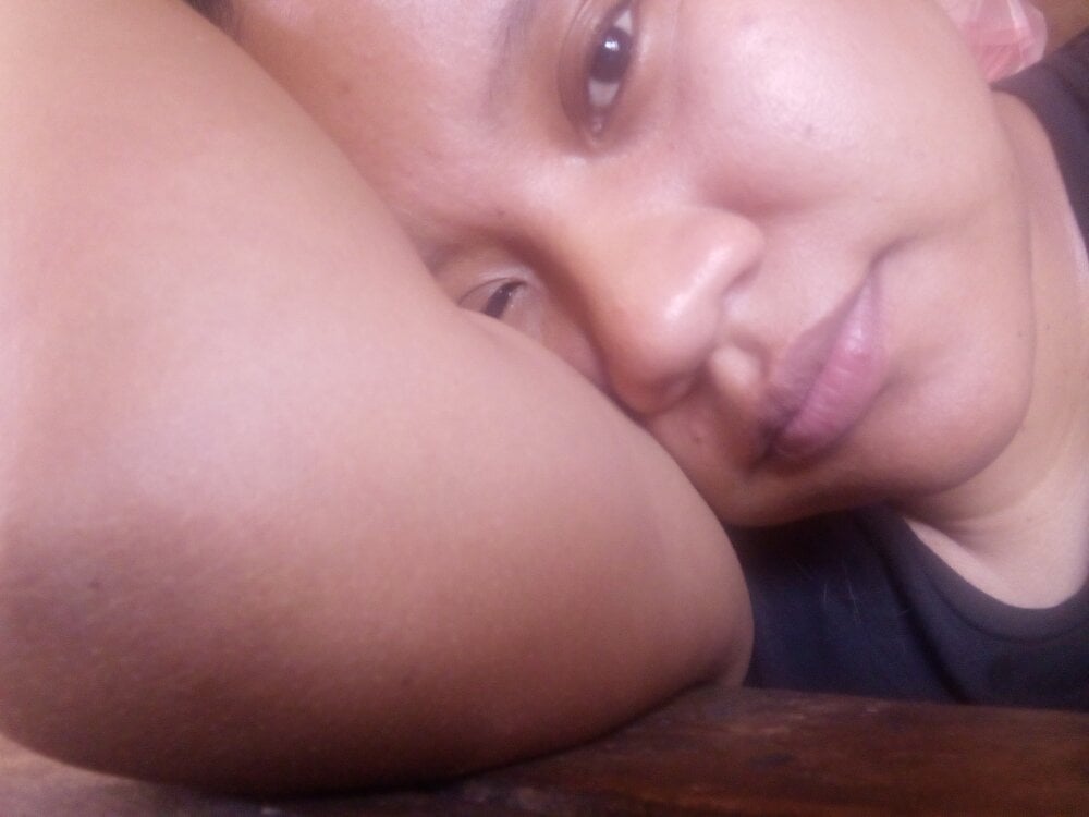 rebelde502 from stripchat