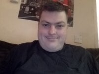 JoeJoeEdwards90's Offline Chat Room