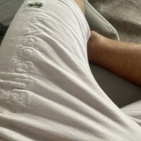 raptozan's webcam live show