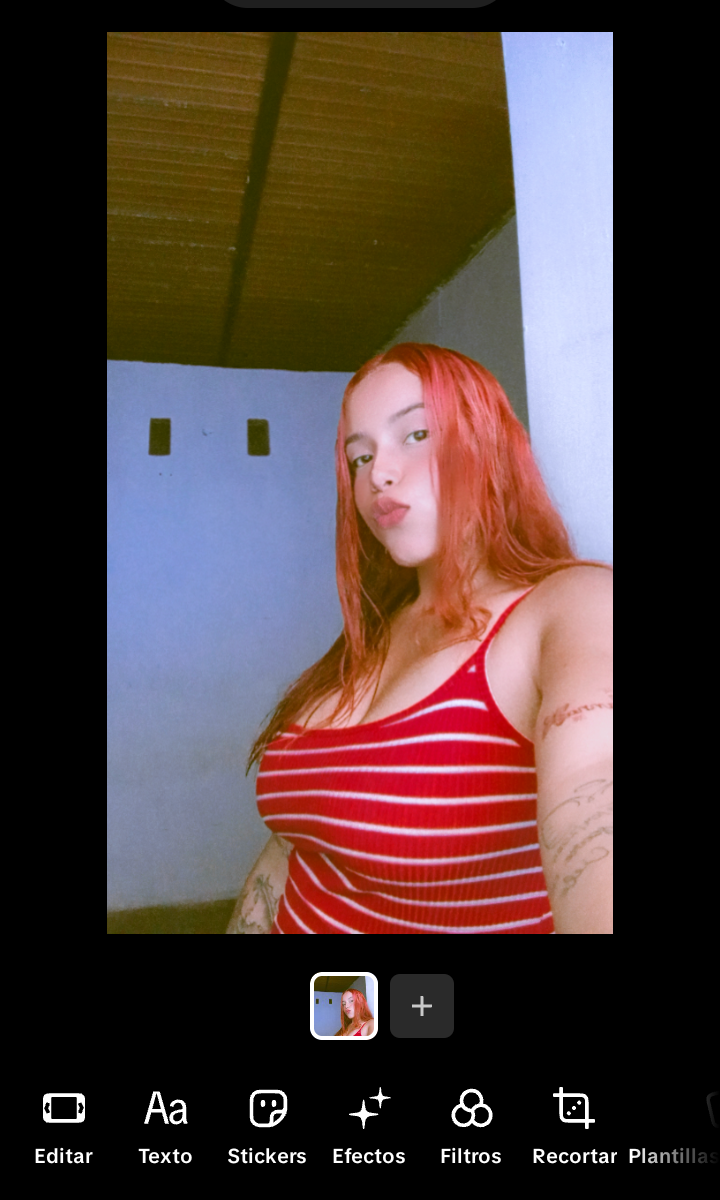 elivecams.com Miafresitaaa livesex profile in col cams