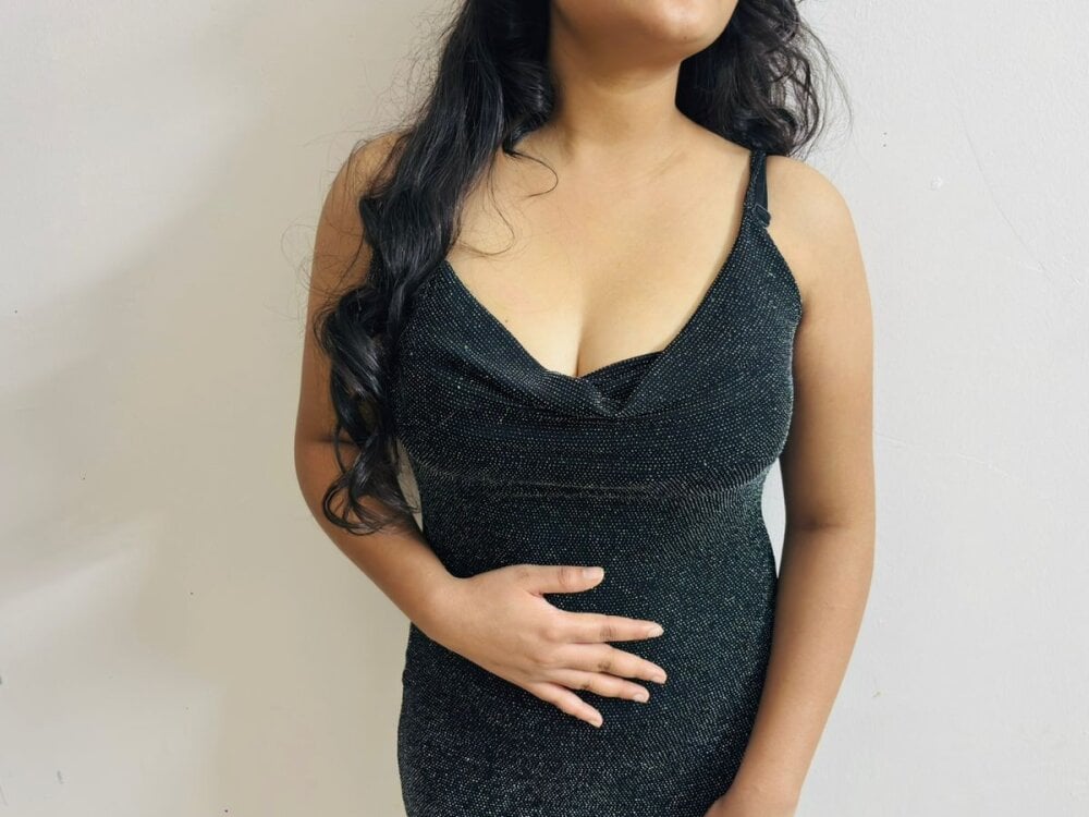 bestlivesexchat.com kushi_panjaban livesex profile in thin cams