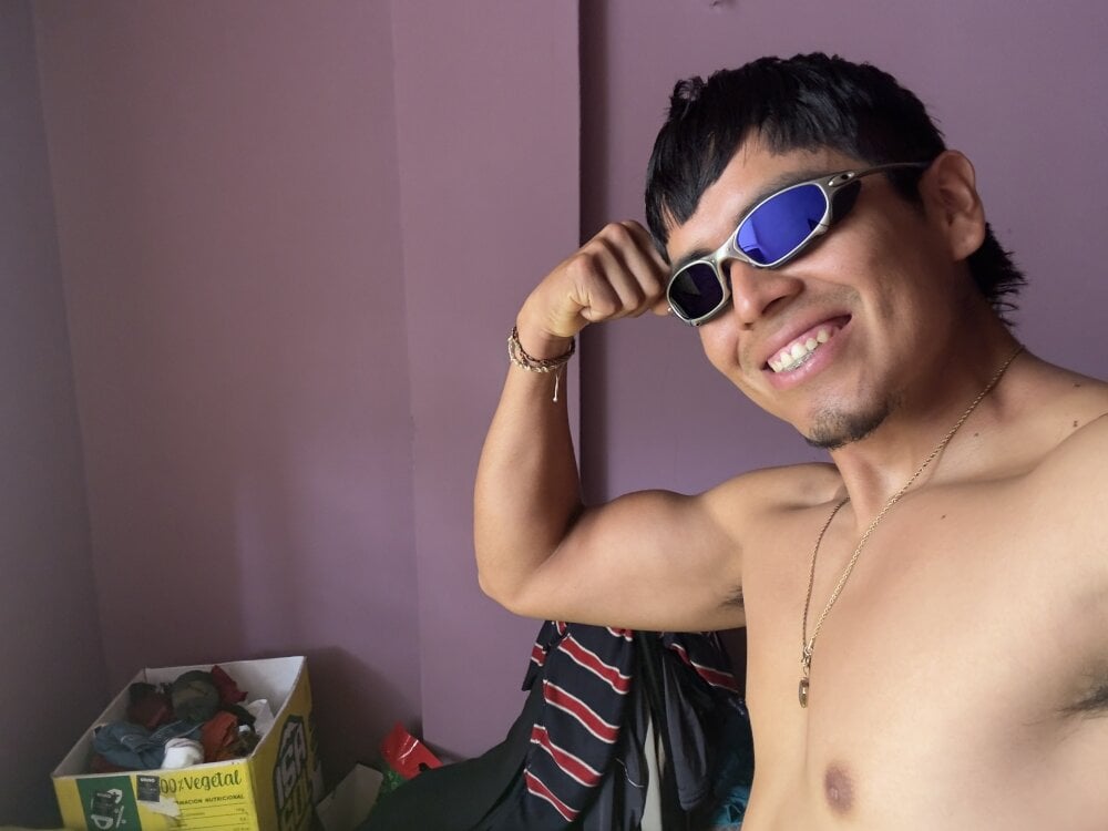 serranoandre: офлайн-секс-чат