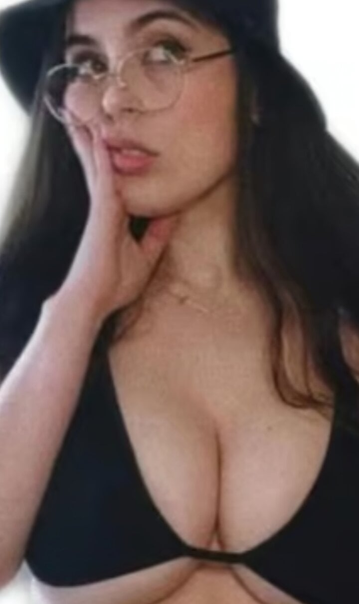 nara2 from stripchat