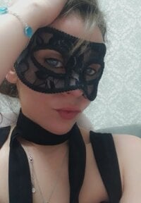 Lexy_Salvo's Offline Chat Room
