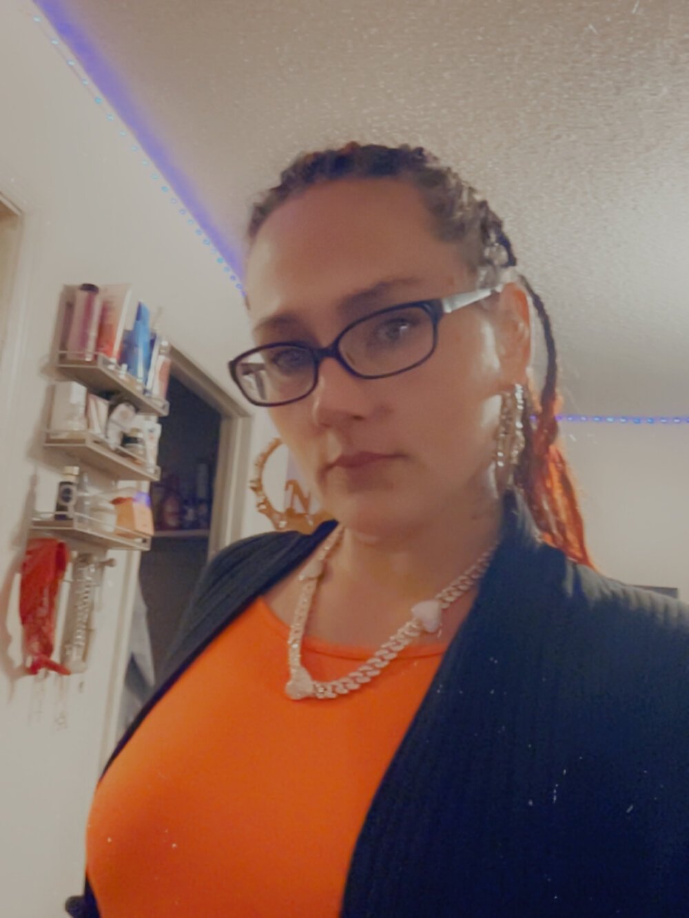 stripchat queennay404 webcam profile pic via sexlivecamsites.com