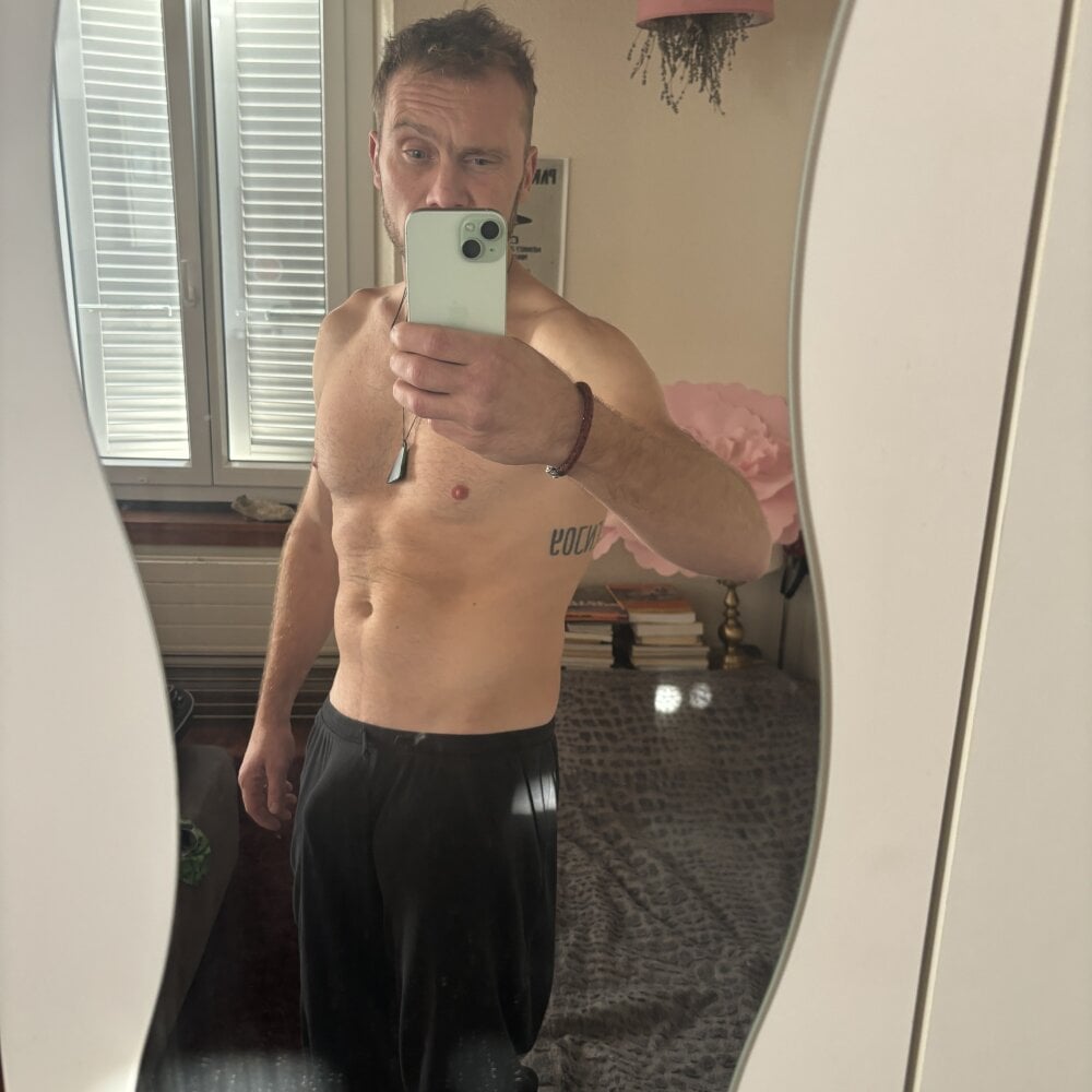 thor2072 from stripchat