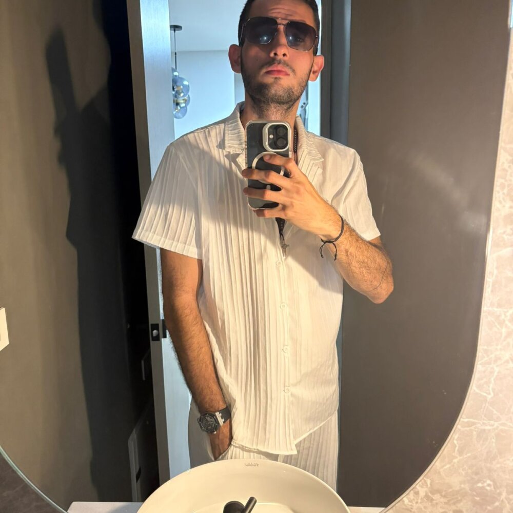 SuperDotado6666's Offline XXX Chat