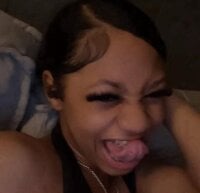 prettygirl3245's webcam live show
