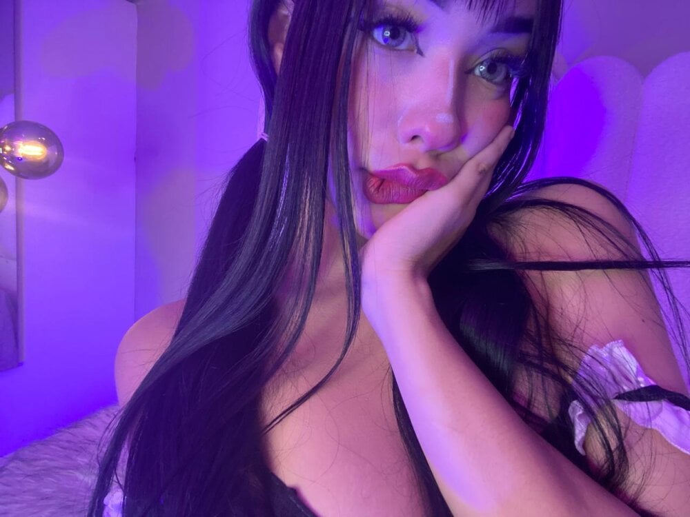 glamcambabes.com samantawignie livesex profile in latino cams