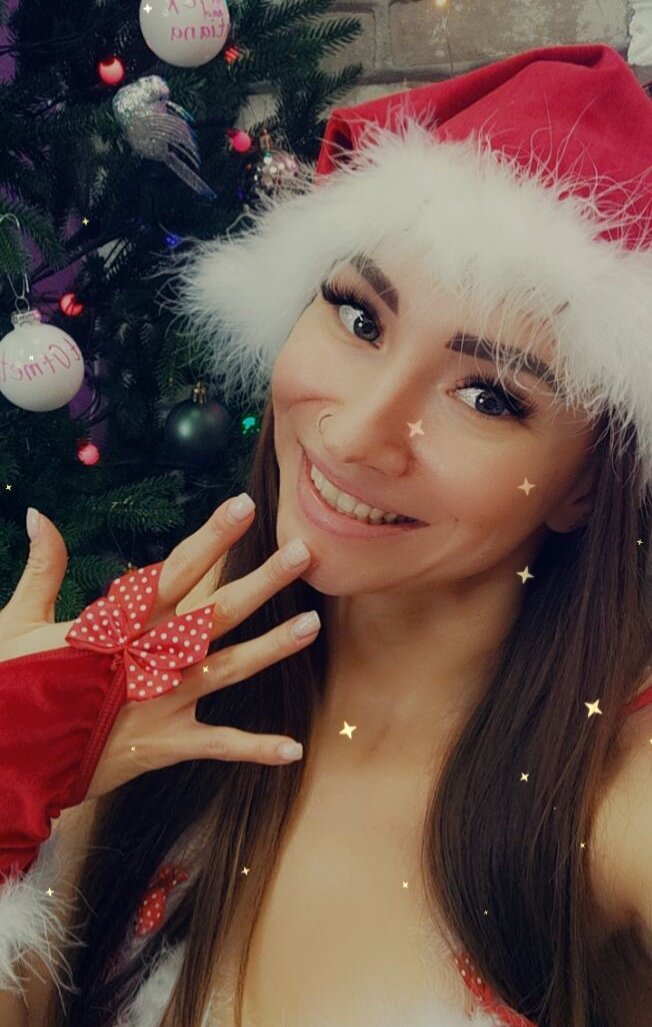 Live sex webcam photo for SarahCoksss #290225691