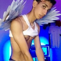 Deypectoral's webcam live show