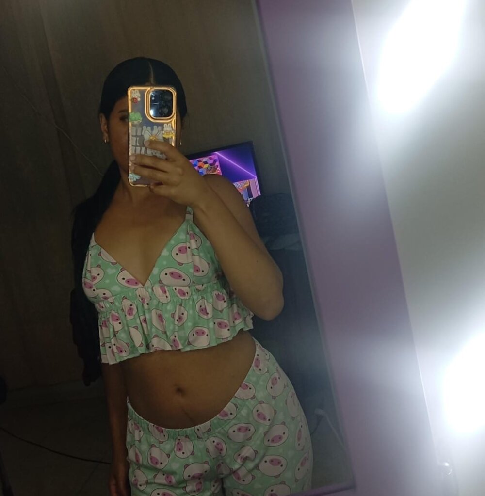 bunnie_blake_ from stripchat