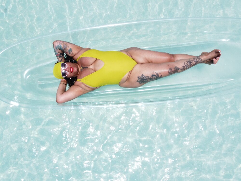 watchgirlcam.com melody39 livesex profile in in-your-future-country cams