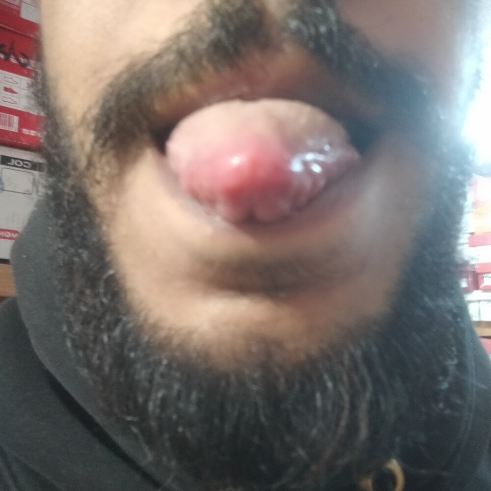 Feeroo11's Offline XXX Chat