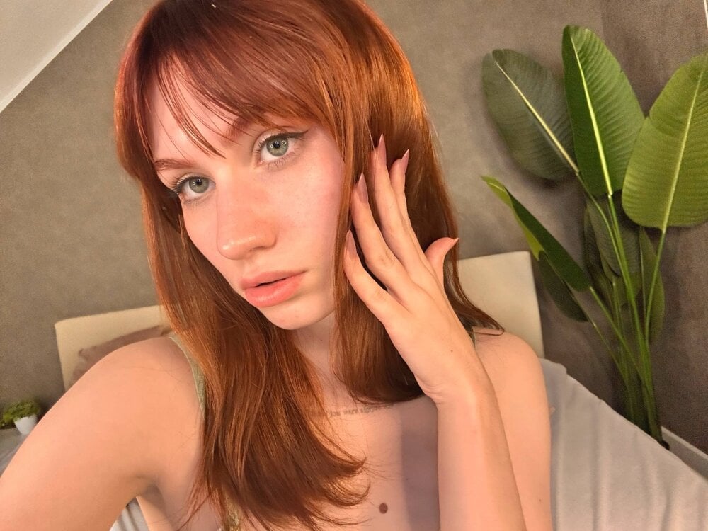 mollly_rouge from stripchat