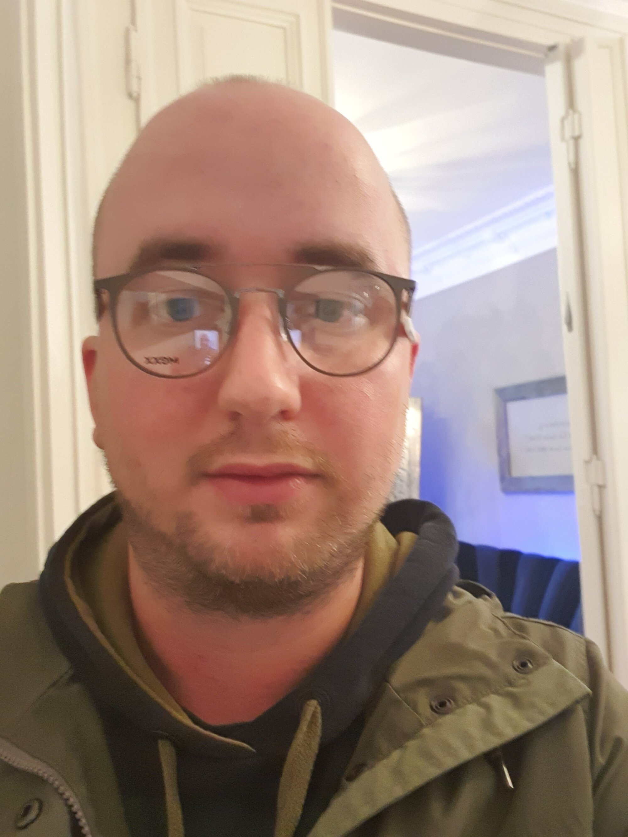 HelmutGGG1986 live webcam