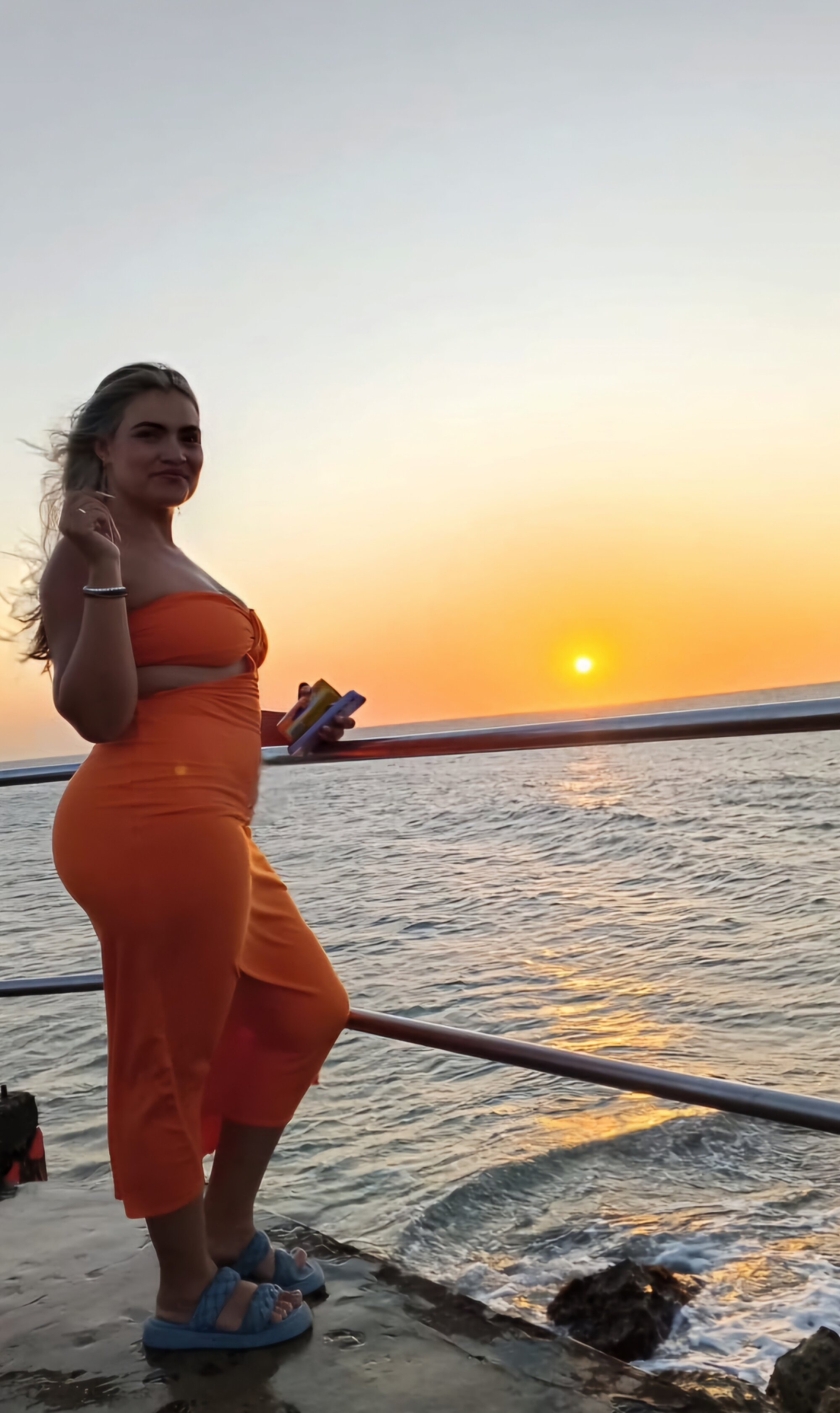 CAROL_HOT08