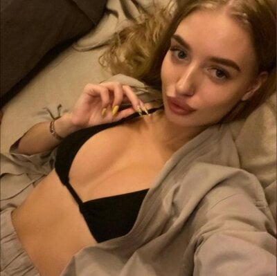 Love_you_dearr on StripChat